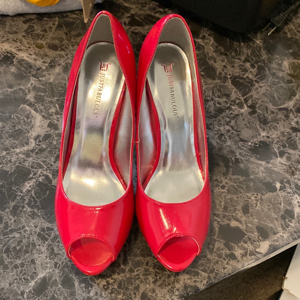 JUSTFAB Cute RED Peep-Toe Pumps